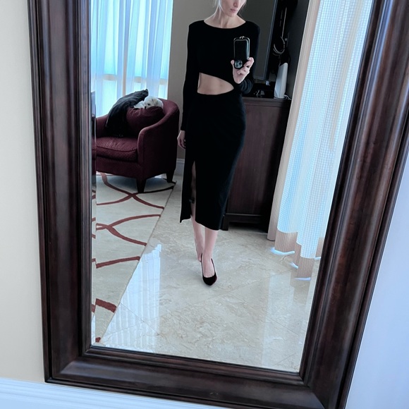 Black midi dress with cut outs - Picture 4 of 7